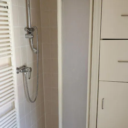 In Huddingen Mit Terrasse